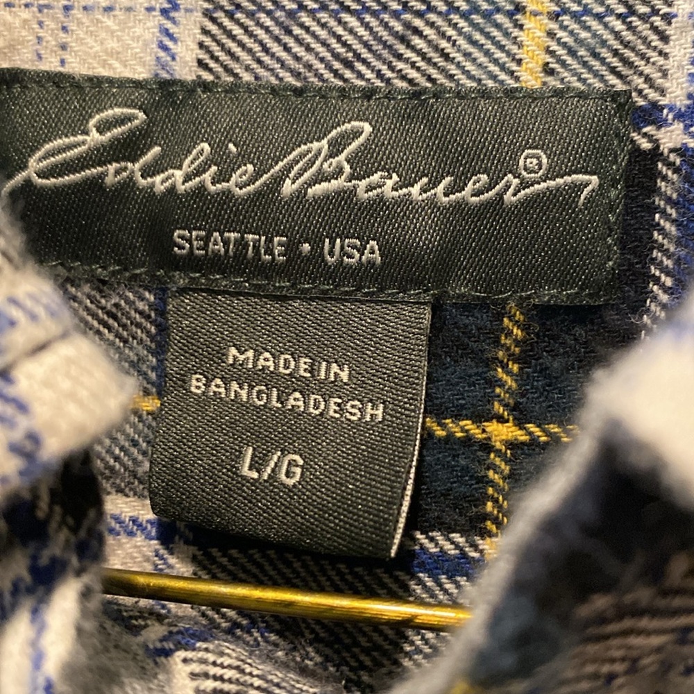 Eddie Bauer Men’s Long Sleeve Flannel Shirt. Green/Navy Plaid. Large. - Picture 4 of 6